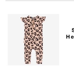 ❤️Posh Peanut Mara and Sasha 3-6m Outfits ❤️